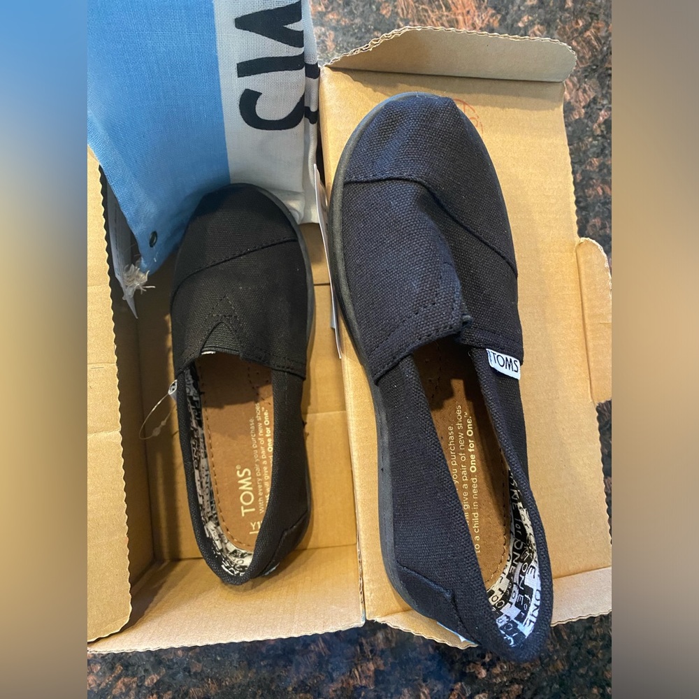Toms Classics Ash Black Youth Slip On Canvas Comfort Flats Youth 13.5